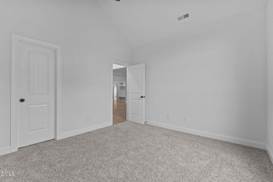 9-web-or-mls-AZ3A3683