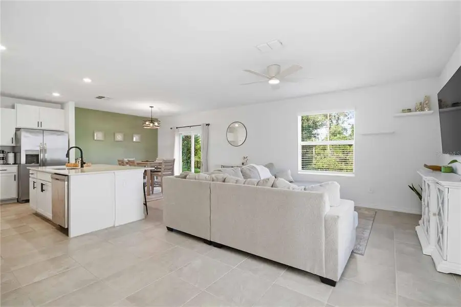 Furnished interior view inside a new home in , Bradenton (Image 12).