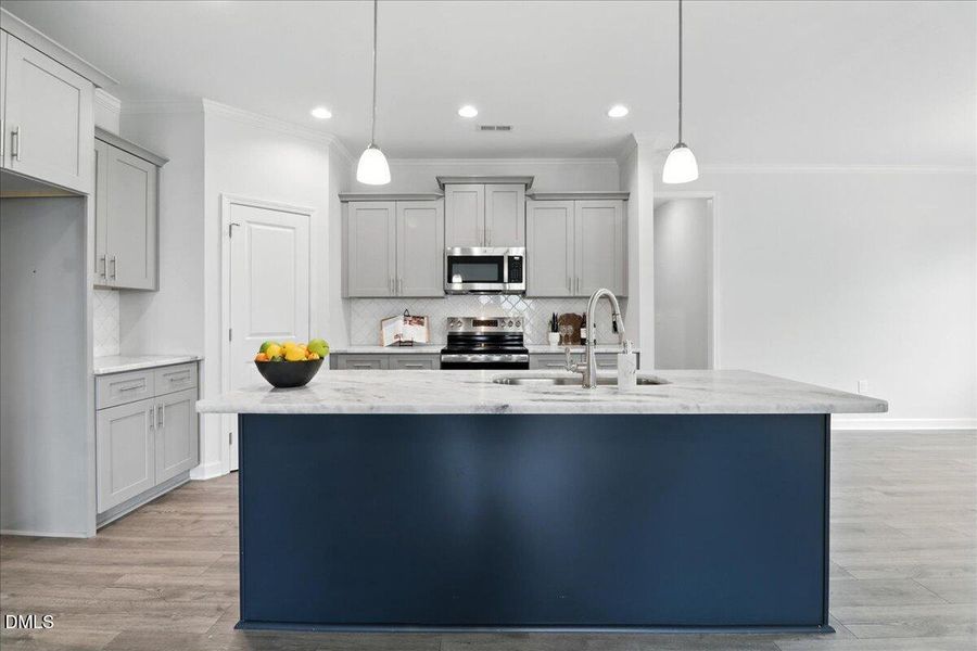 10-209 Creeks Edge Dr-10