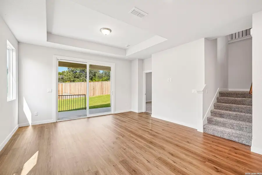Spacious, unfurnished interior of a new home in Weston Oaks, San Antonio (Image 34).
