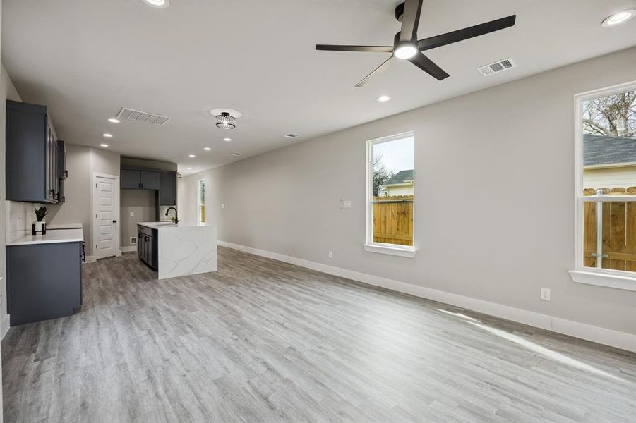 Spacious, unfurnished interior of a new home in , Dallas (Image 22).