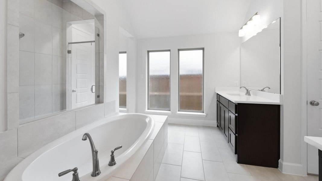 Furnished interior view inside a new home in Mustang Lakes, Celina (Image 15).