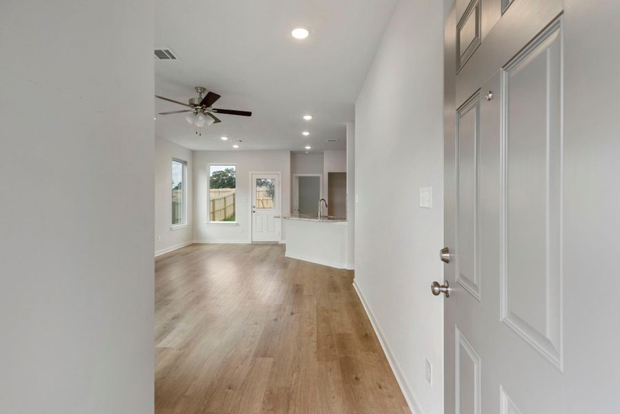 Spacious, unfurnished interior of a new home in , Huntsville (Image 18). Spacious, unfurnished interior of a new home in , Huntsville (Image 18).