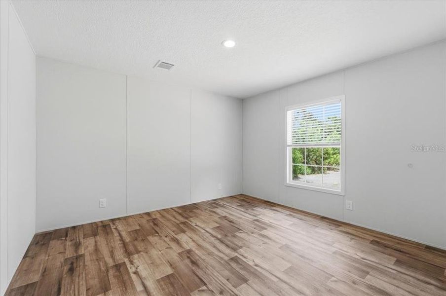 Spacious, unfurnished interior of a new home in , Zephyrhills (Image 45).