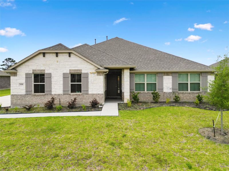Beautiful stone and brick colors on this elevation Beautiful stone and brick colors on this elevation
