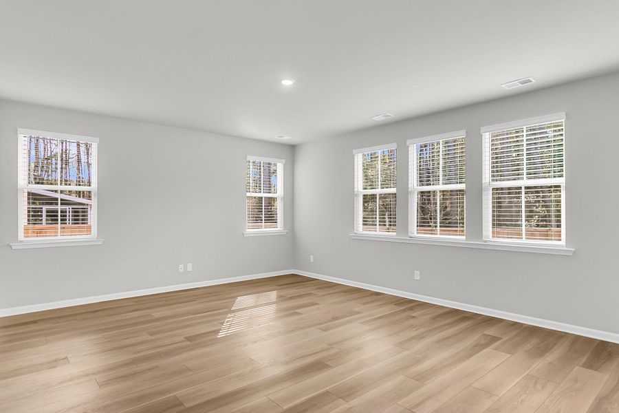 Spacious, unfurnished interior of a new home in Limehouse Village: Arbor Series, Summerville (Image 35).
