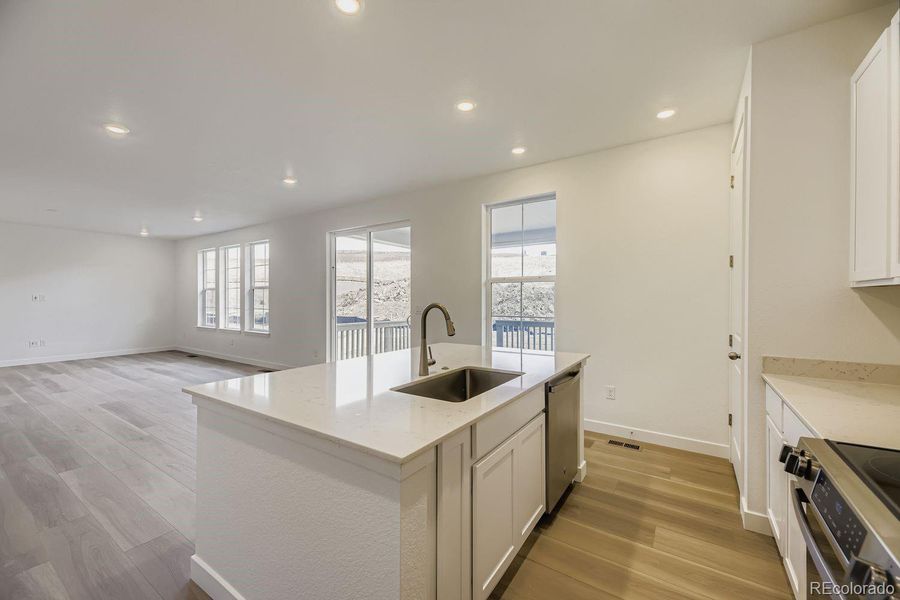 Furnished interior view inside a new home in Ken-Caryl Ranch, Littleton (Image 6).