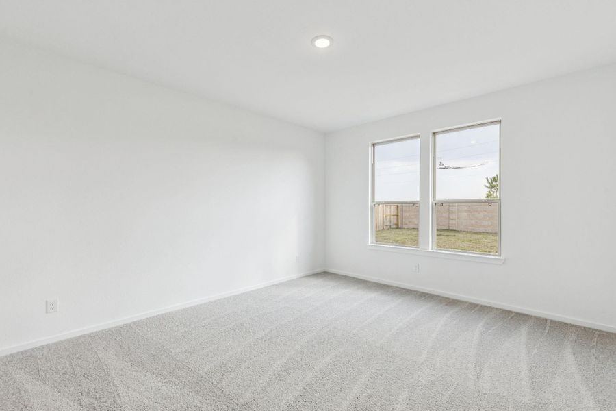 Spacious, unfurnished interior of a new home in River Ranch, Dayton (Image 22).