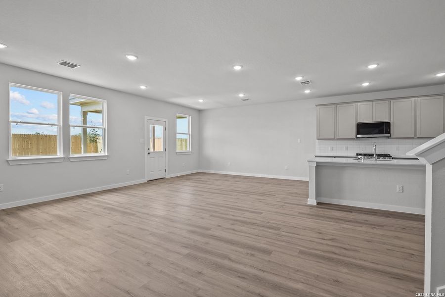 Spacious, unfurnished interior of a new home in Garden Grove, San Antonio (Image 19). Spacious, unfurnished interior of a new home in Garden Grove, San Antonio (Image 19).