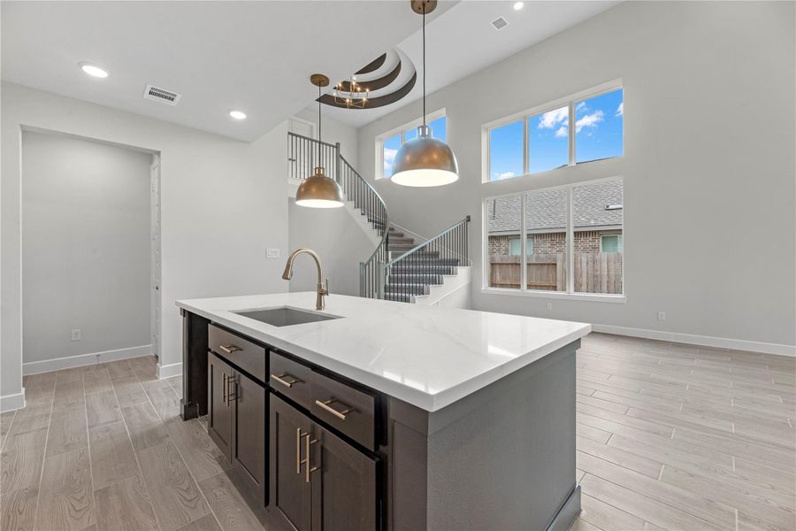 Representative image. Features, specifications, selections and colors may vary. Representative image. Features, specifications, selections and colors may vary.