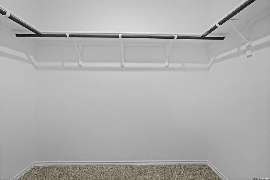 Spacious, unfurnished interior of a new home in Stonehill, San Antonio (Image 13).