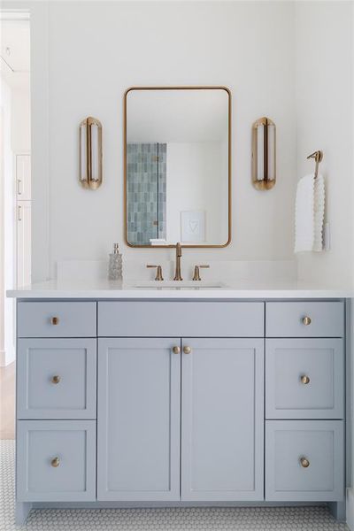 Furnished interior view inside a new home in , Dallas (Image 35).