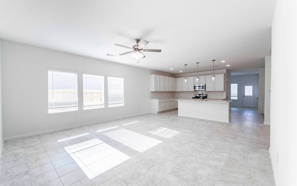 Spacious, unfurnished interior of a new home in The Reserve at Huntsville, Huntsville (Image 19).