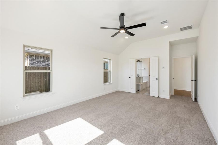 Spacious, unfurnished interior of a new home in Willow Wood Classic 50, McKinney (Image 21).