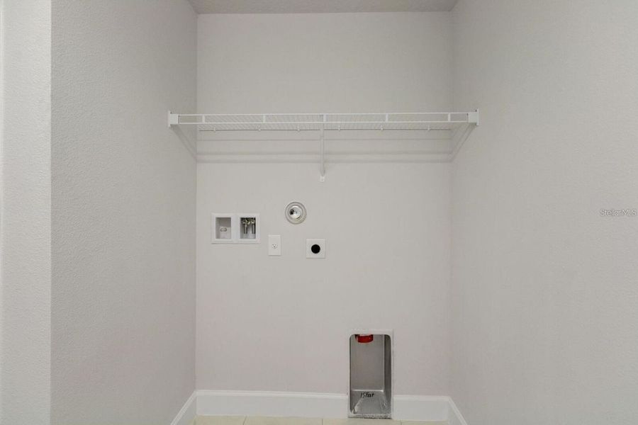 Spacious, unfurnished interior of a new home in Ocala Crossings South, Ocala (Image 9).