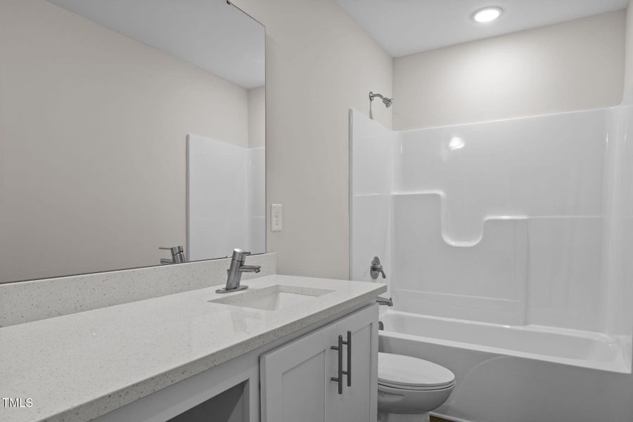 25-web-or-mls-5Z8A1477