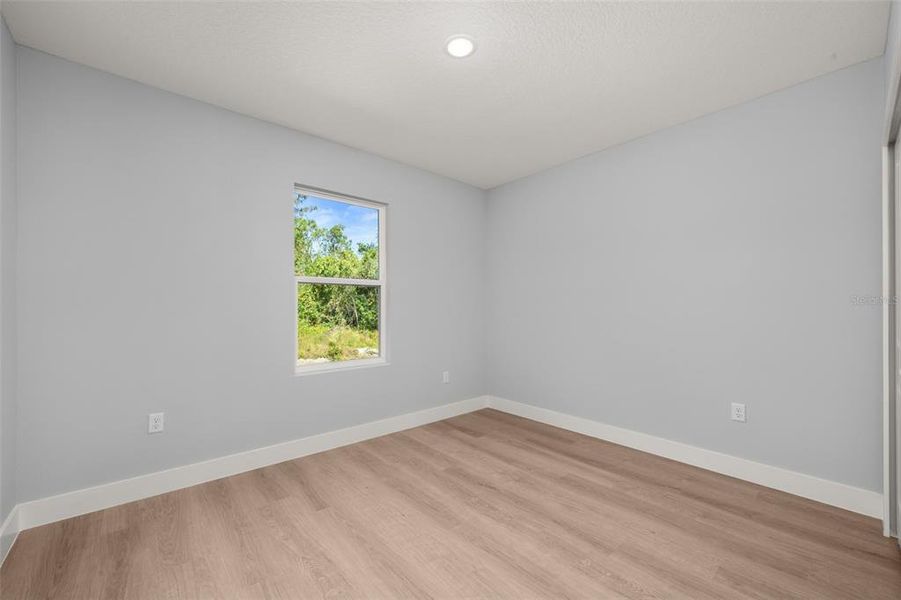Spacious, unfurnished interior of a new home in , Sebring (Image 36).