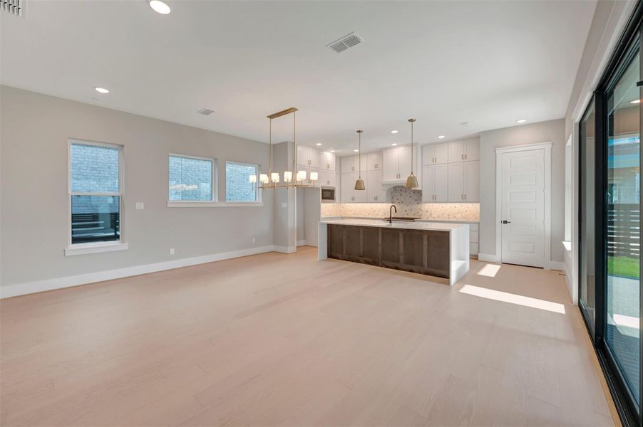 Spacious, unfurnished interior of a new home in Easthaven at Bridgeland Central - Vision Collection, Cypress (Image 18).