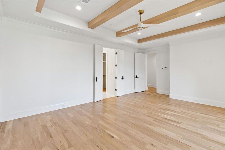 Spacious, unfurnished interior of a new home in , University Park (Image 29).