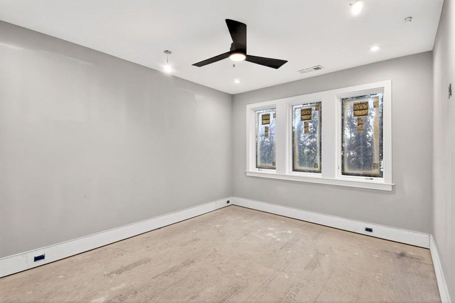 Spacious, unfurnished interior of a new home in , Atlanta (Image 26).