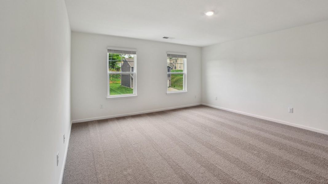 Spacious, unfurnished interior of a new home in Beechwood Meadows, Johnson City (Image 25).