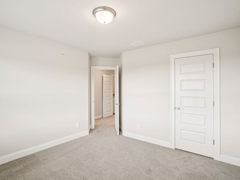 Spacious, unfurnished interior of a new home in Martin Springs - Highland Series, Lawrenceville (Image 18).