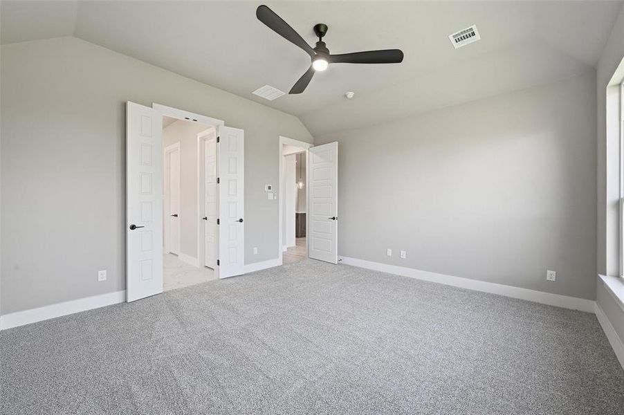 Spacious, unfurnished interior of a new home in LeTara, Haslet (Image 32).