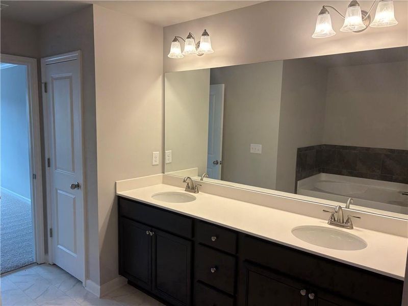 Furnished interior view inside a new home in Silver Fox Reserve, Oakwood (Image 6). Furnished interior view inside a new home in Silver Fox Reserve, Oakwood (Image 6).