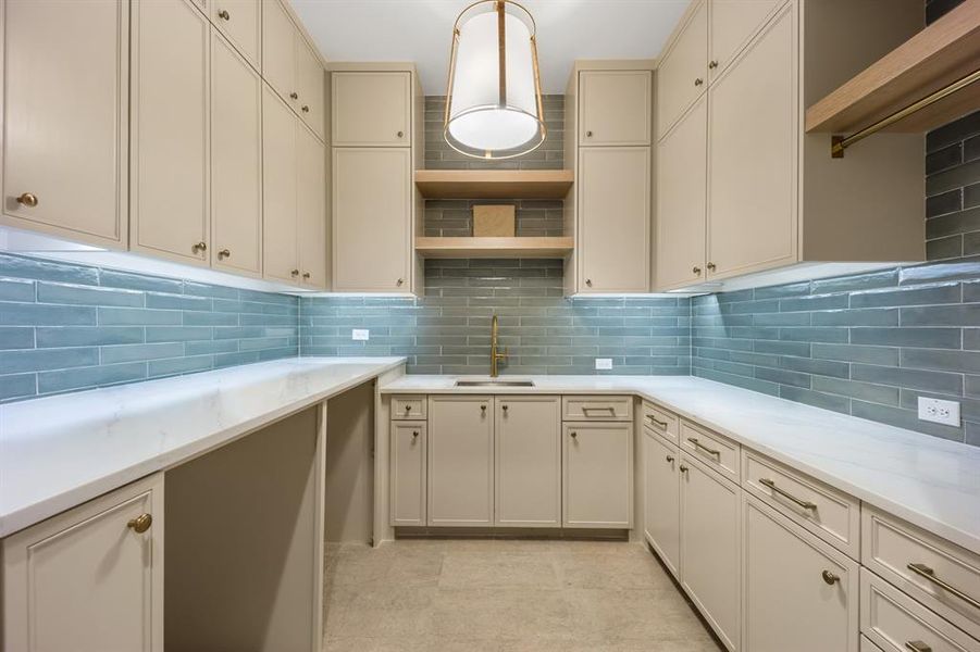 Furnished interior view inside a new home in , Dallas (Image 32). Furnished interior view inside a new home in , Dallas (Image 32).