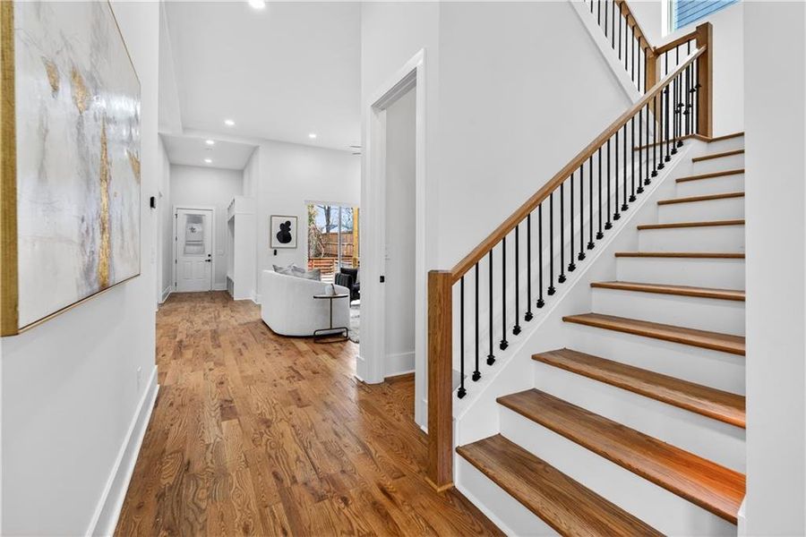 Spacious, unfurnished interior of a new home in , Atlanta (Image 25).