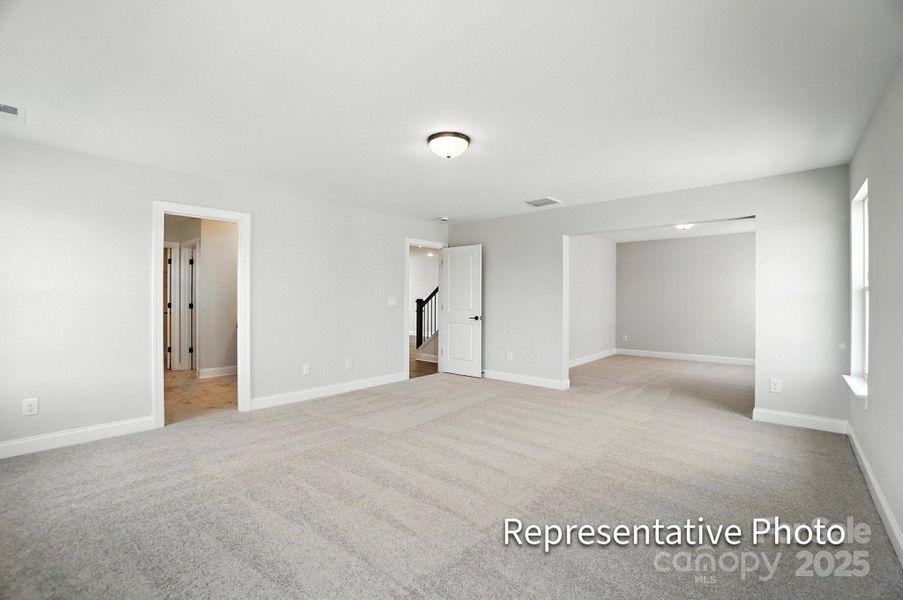 Spacious, unfurnished interior of a new home in The Meadows at Laurelbrook, Sherrills Ford (Image 37).