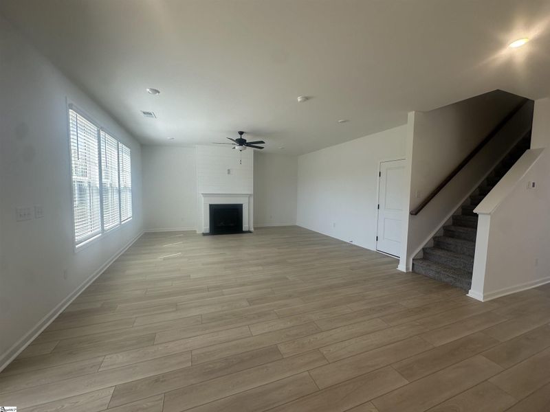 Spacious, unfurnished interior of a new home in Shiloh Trail, Wellford (Image 25).