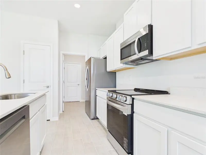 Furnished interior view inside a new home in , Ocala (Image 4).