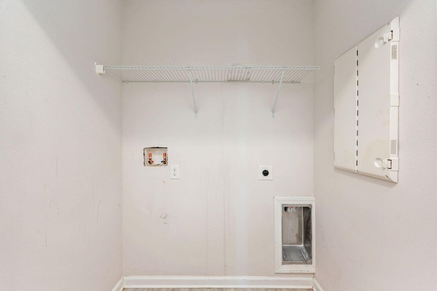 Image 32 of a home in .