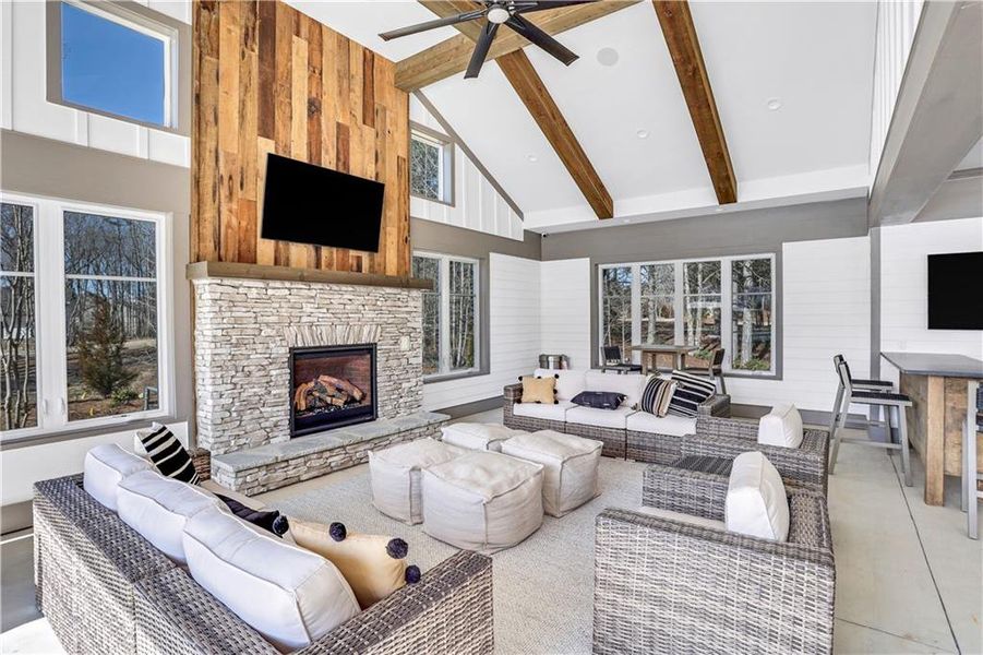 Image 43 of a home in Twin Lakes. Image 43 of a home in Twin Lakes.