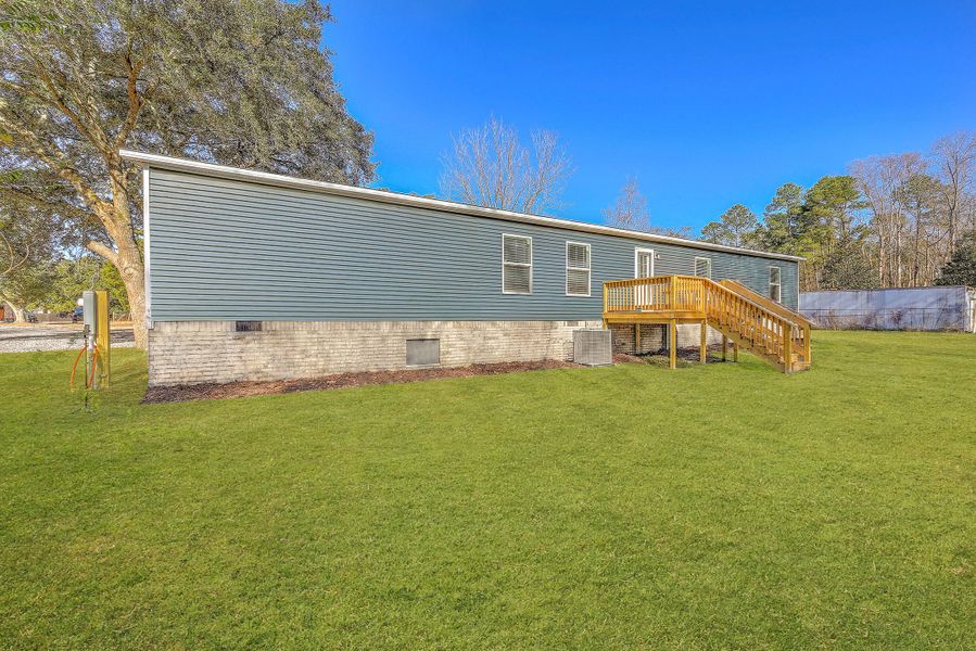 Exterior details and patio area of a home in , Summerville (Image 17).