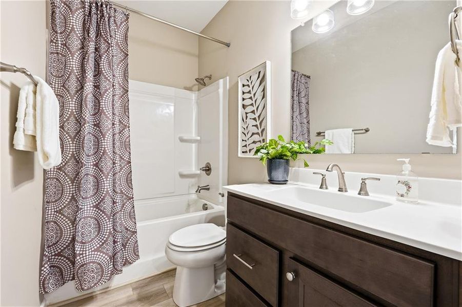 Furnished interior view inside a new home in Poplar Place, Dallas (Image 8).