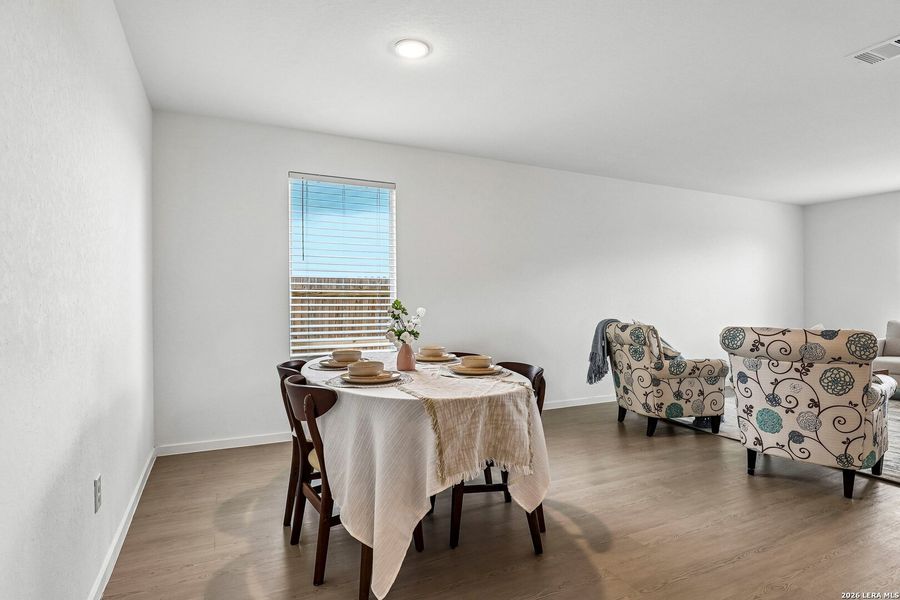 Furnished interior view inside a new home in , Seguin (Image 6).