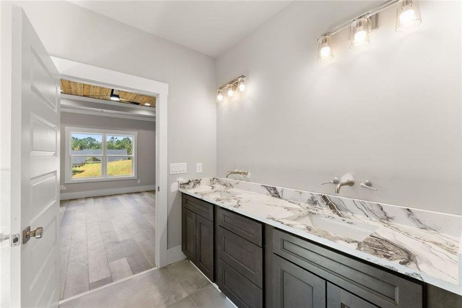 Furnished interior view inside a new home in , Gainesville (Image 14).