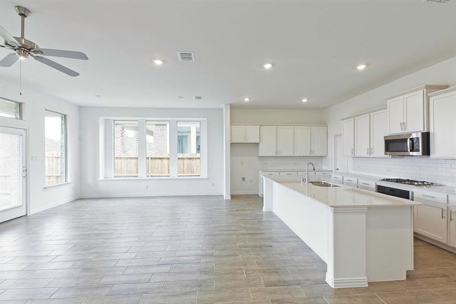 Furnished interior view inside a new home in Preserve at Honey Creek, McKinney (Image 6).