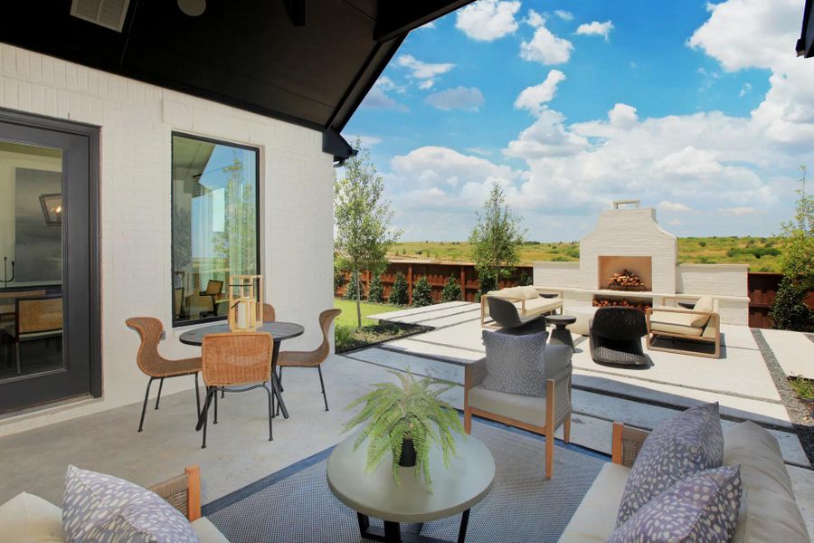 The Eastland II Outdoor Living Area