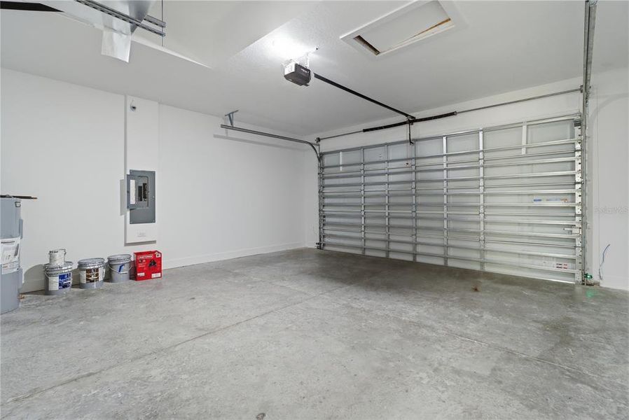 Spacious, unfurnished interior of a new home in , Citrus Springs (Image 26). Spacious, unfurnished interior of a new home in , Citrus Springs (Image 26).