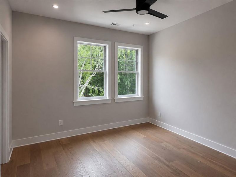 Spacious, unfurnished interior of a new home in , Atlanta (Image 26).