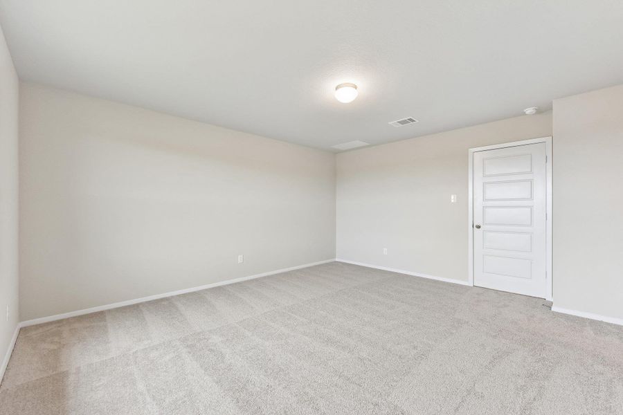 Spacious, unfurnished interior of a new home in Hymeadow, San Marcos (Image 20). Spacious, unfurnished interior of a new home in Hymeadow, San Marcos (Image 20).
