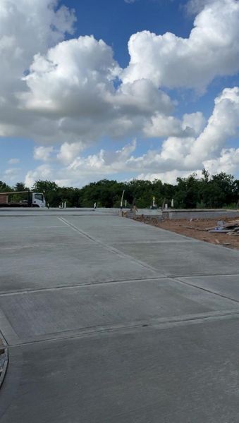 Every foundation at DWH is engineered and it’s inspected three times! We do not do “batch” testing. Rest easy knowing your foundation comes with a 10 year warranty. Every foundation at DWH is engineered and it’s inspected three times! We do not do “batch” testing. Rest easy knowing your foundation comes with a 10 year warranty.
