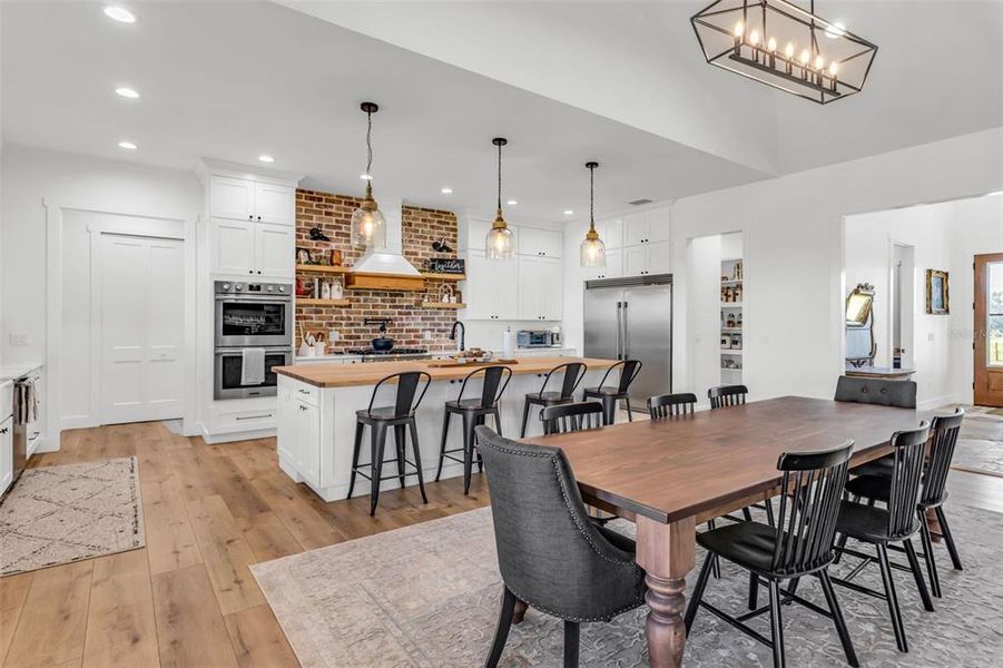 Furnished interior view inside a new home in , Arcadia (Image 8).