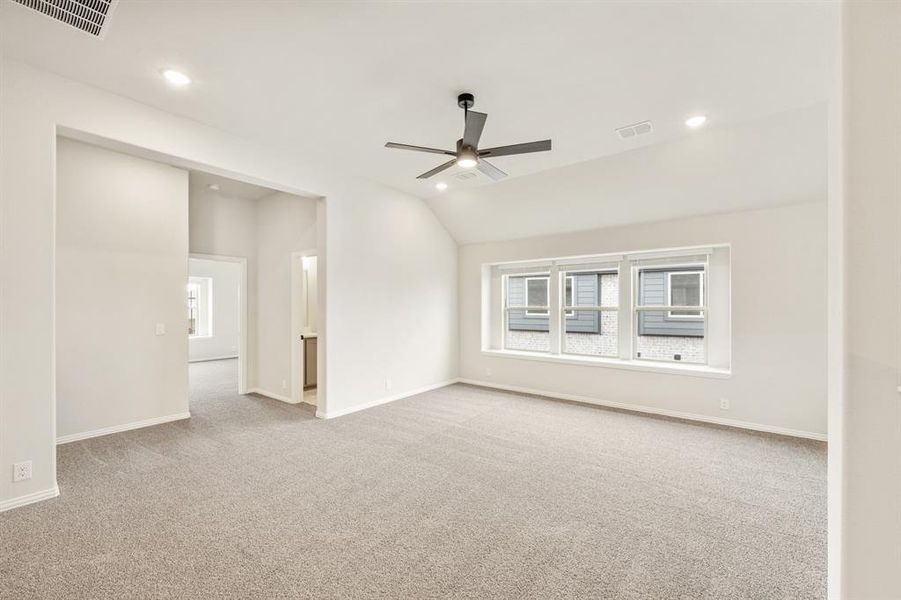Spacious, unfurnished interior of a new home in Silo Mills, Joshua (Image 33). Spacious, unfurnished interior of a new home in Silo Mills, Joshua (Image 33).
