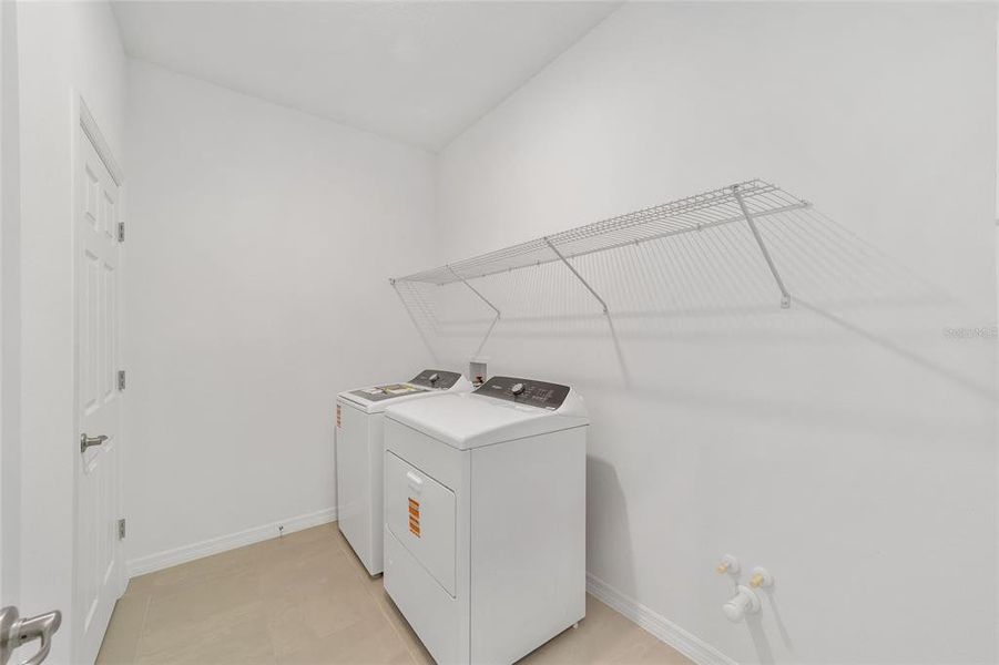 Close-up of interior finishes inside a home in Calesa Township, Ocala (Image 15). Close-up of interior finishes inside a home in Calesa Township, Ocala (Image 15).