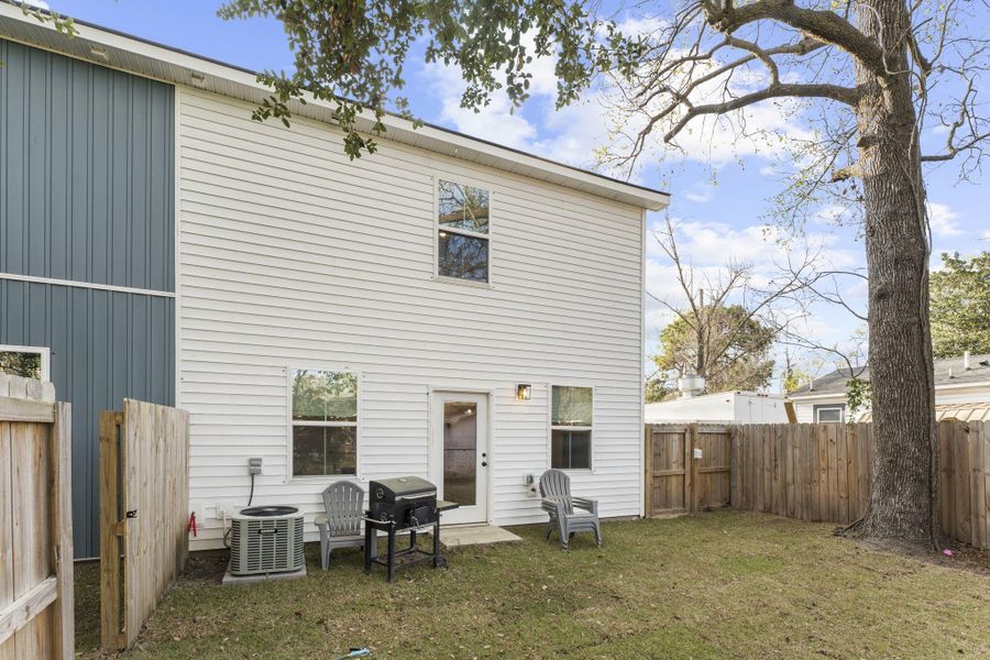 Exterior details and patio area of a home in , Hanahan (Image 29).