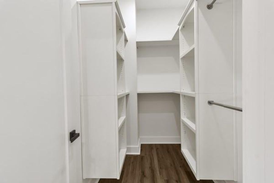 Image 100 of a home in .